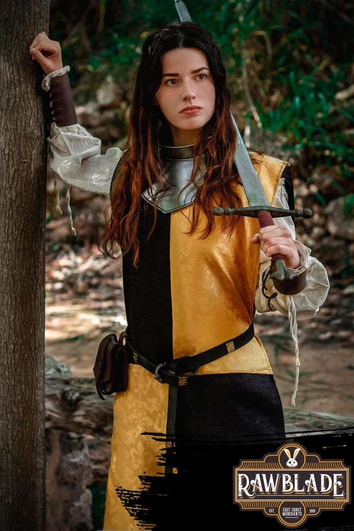 Lawrence knight tabard Chessed - Yellow