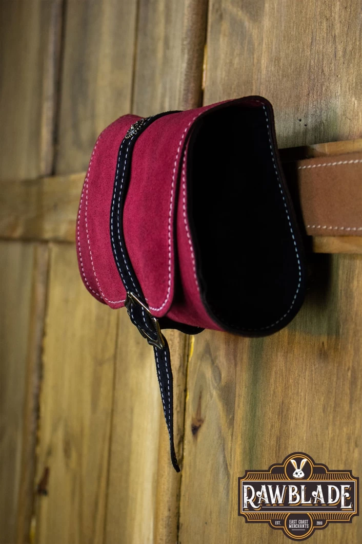 Morwen Belt Bag Red